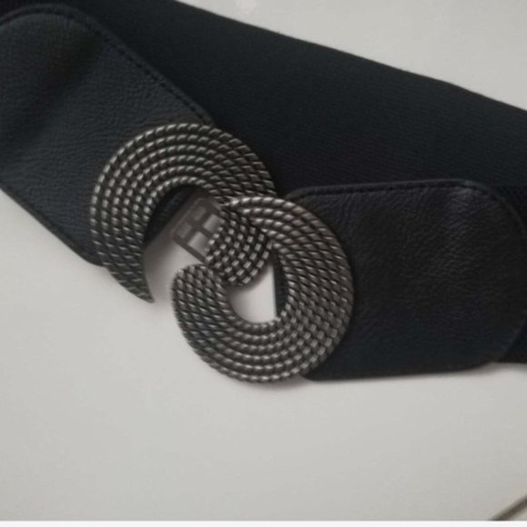 Black Symmetrical Round Buckle Wide Elastic Belt - Picture 9 of 9